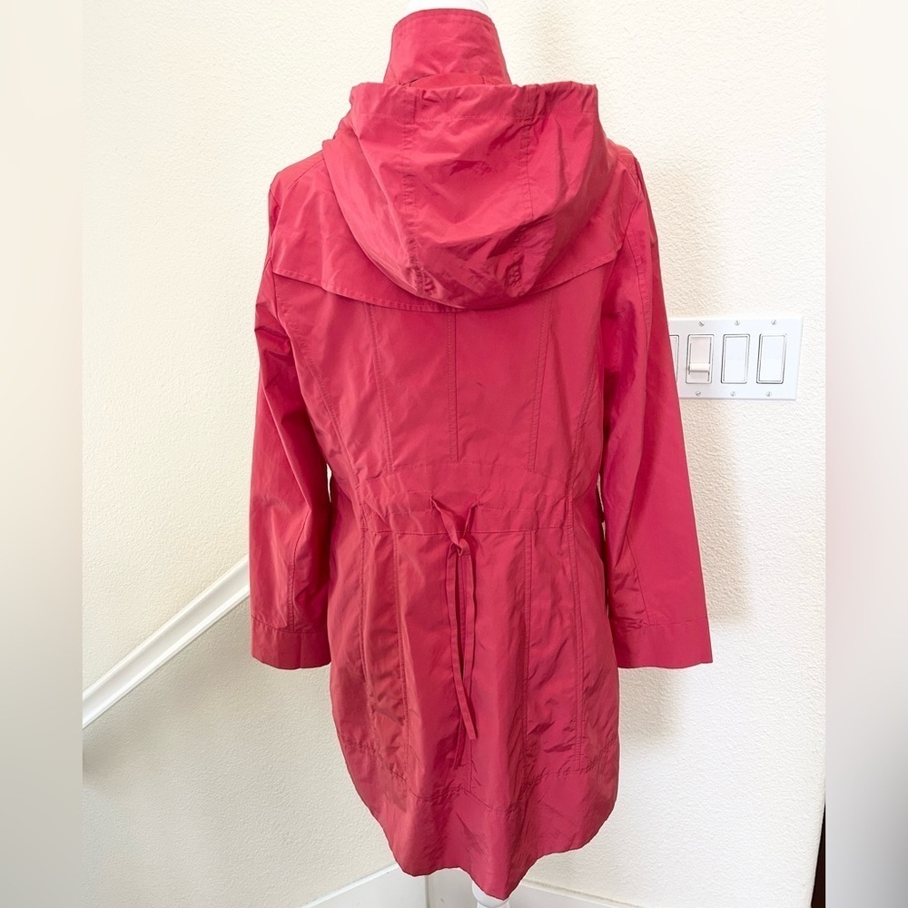 Cole Haan Packable Hooded Water-Resistant Raincoat coral size M retail $359 - Picture 4 of 15